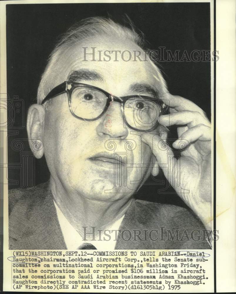 1975 Press Photo Daniel Haugton, chairman of Lockheed at Senate subcommittee