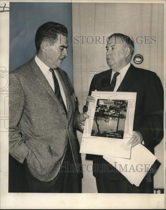 1967 Press Photo John Heimburger & other at Farmer Cooperatives council at Jung