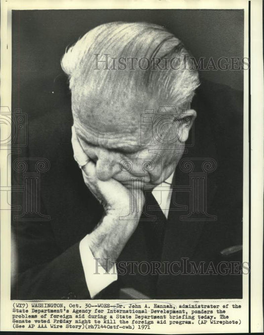 1971 Press Photo Dr. Hannah, International Development, at State Department