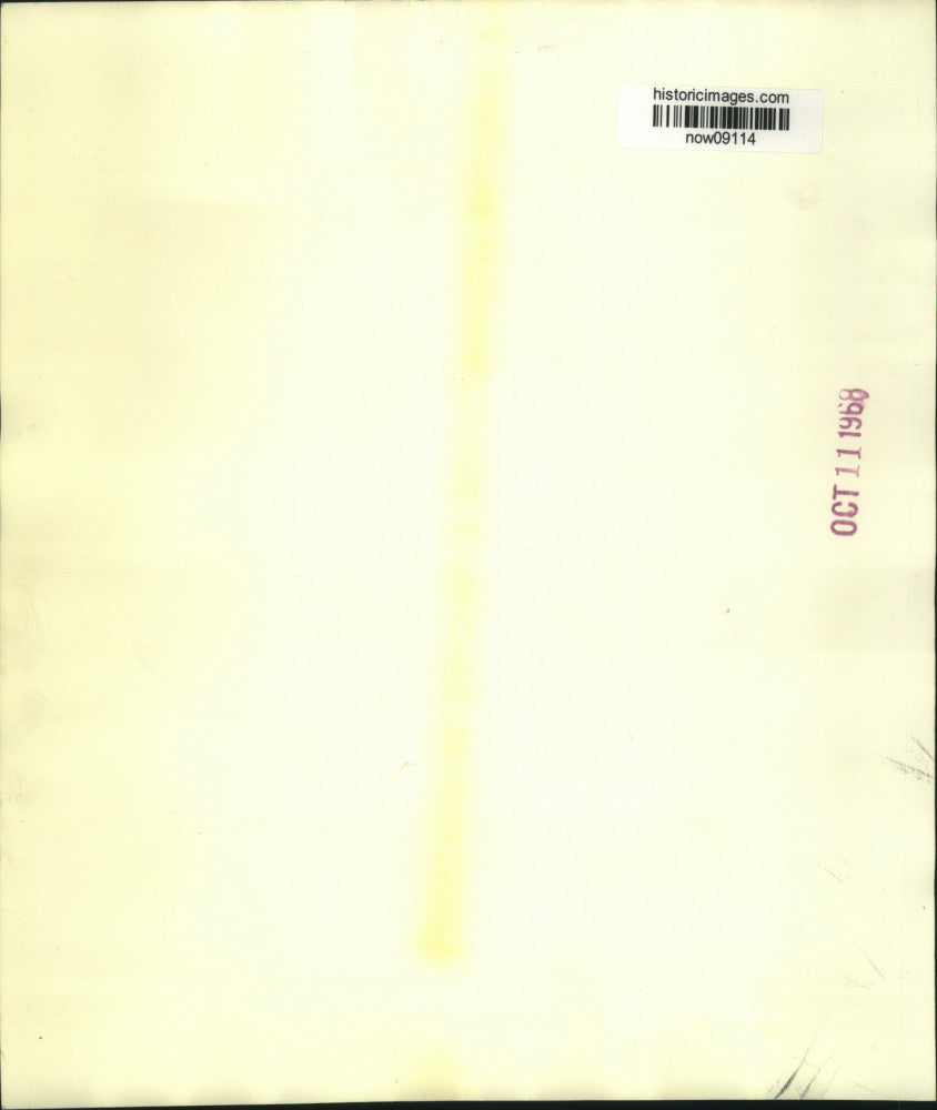 1968 Press Photo Bertrand Harding, acting director OEO questioned by senators.