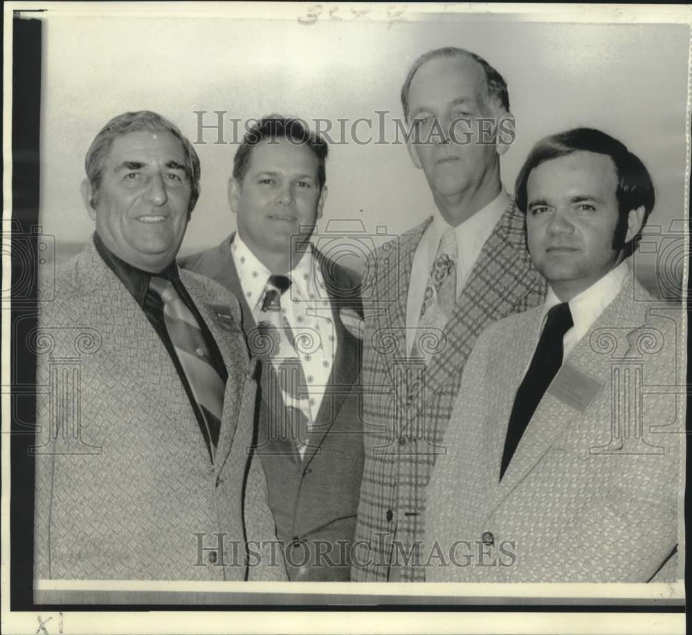 1974 Press Photo Edgar Hathorn and other officers of Police Jury Association