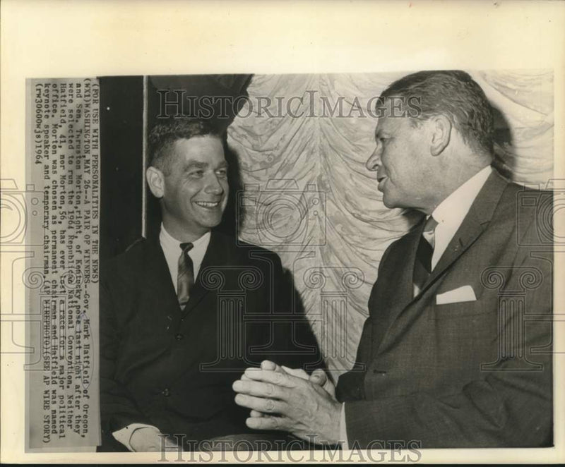 Load image into Gallery viewer, 1964 Press Photo Gov. Mark Hatfield &amp; Sen. Morton head Republican Convention
