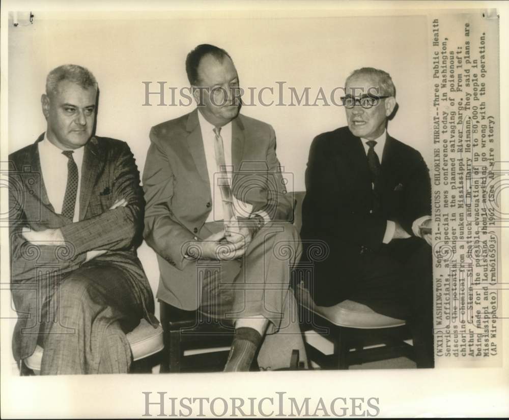 1962 Press Photo Dr. Harry Heimann &amp; others at Washington news conference.