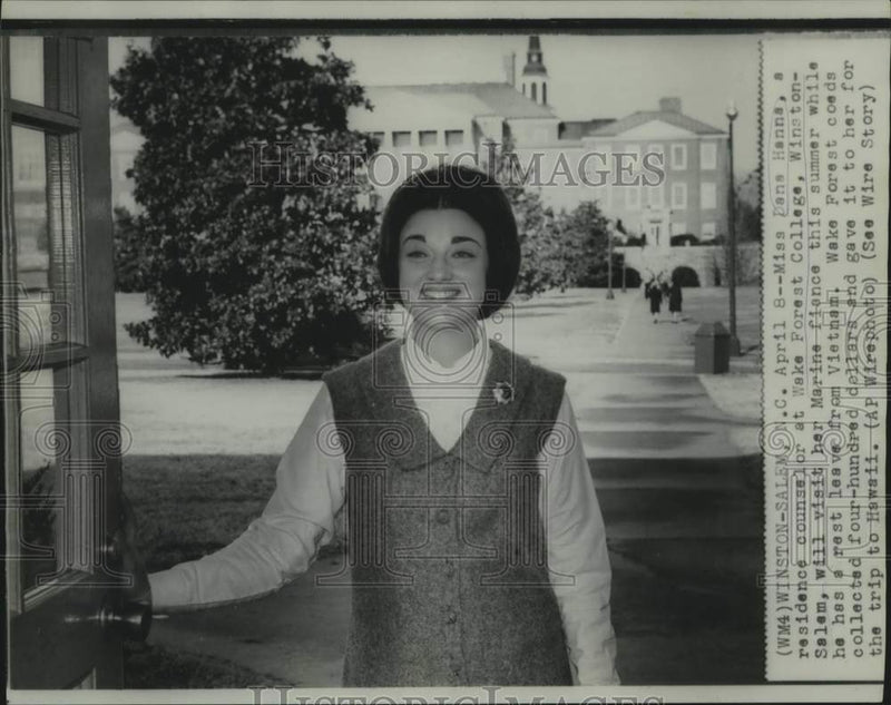 Load image into Gallery viewer, 1967 Press Photo Dana Hanna, residence counselor at Wake Forest College
