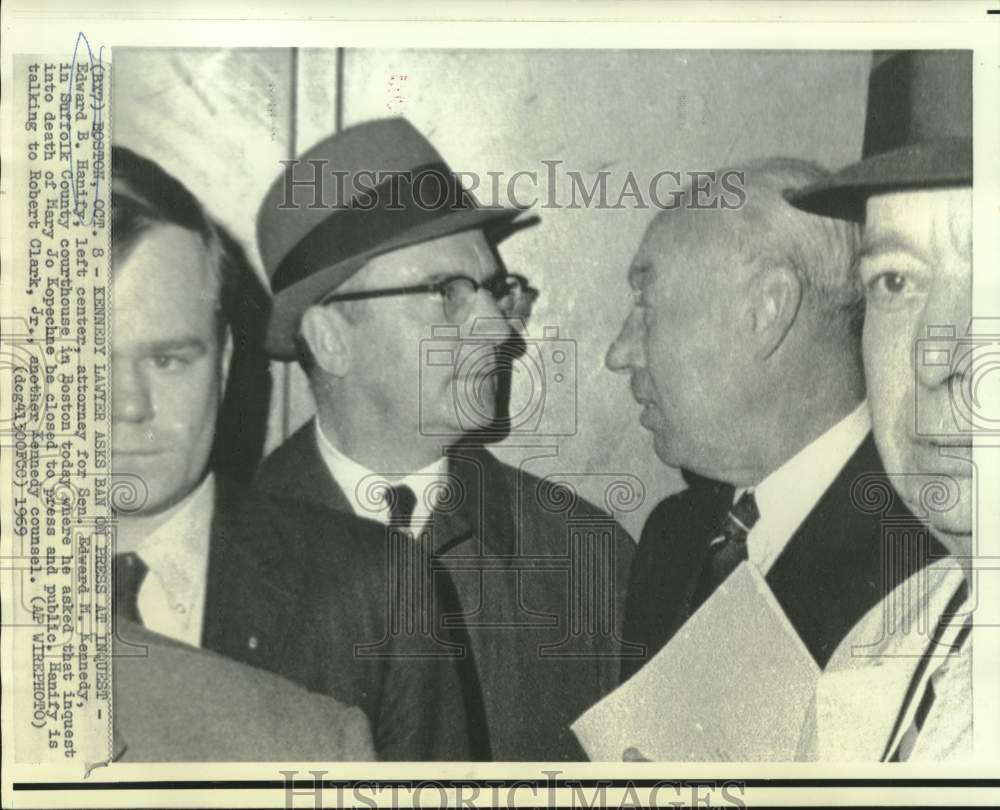 1969 Press Photo Edward Hanify, Edward Kennedy's attorney asks for ban on press