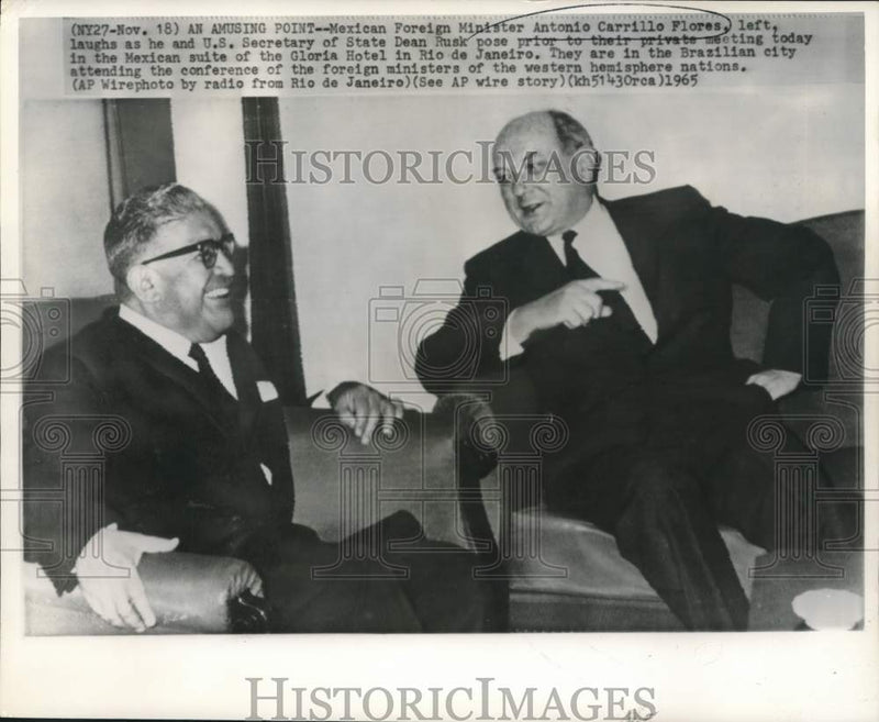 Load image into Gallery viewer, 1965 Press Photo Mexican Foreign Minister Flores &amp; Dean Rusk in Rio de Janeiro.
