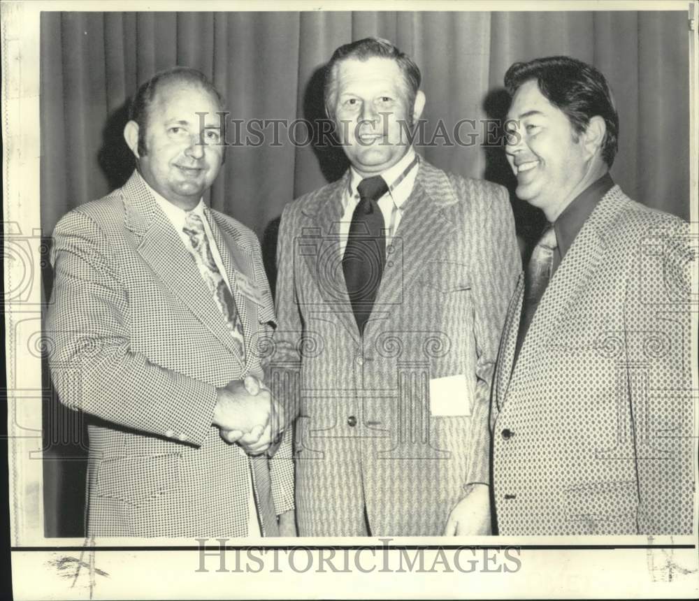 1973 Press Photo Gary Hebert and other officers of Louisiana Press Association