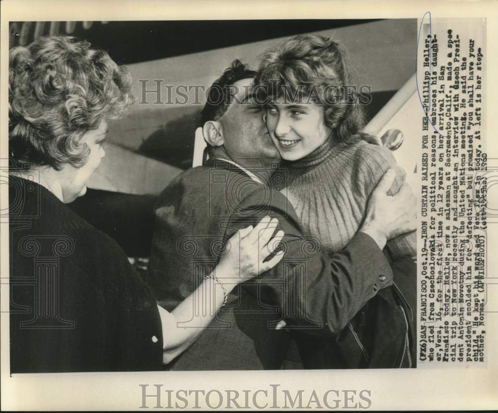 1960 Press Photo Phillipp Heller hugs daughter Vera in San Francisco - now09952