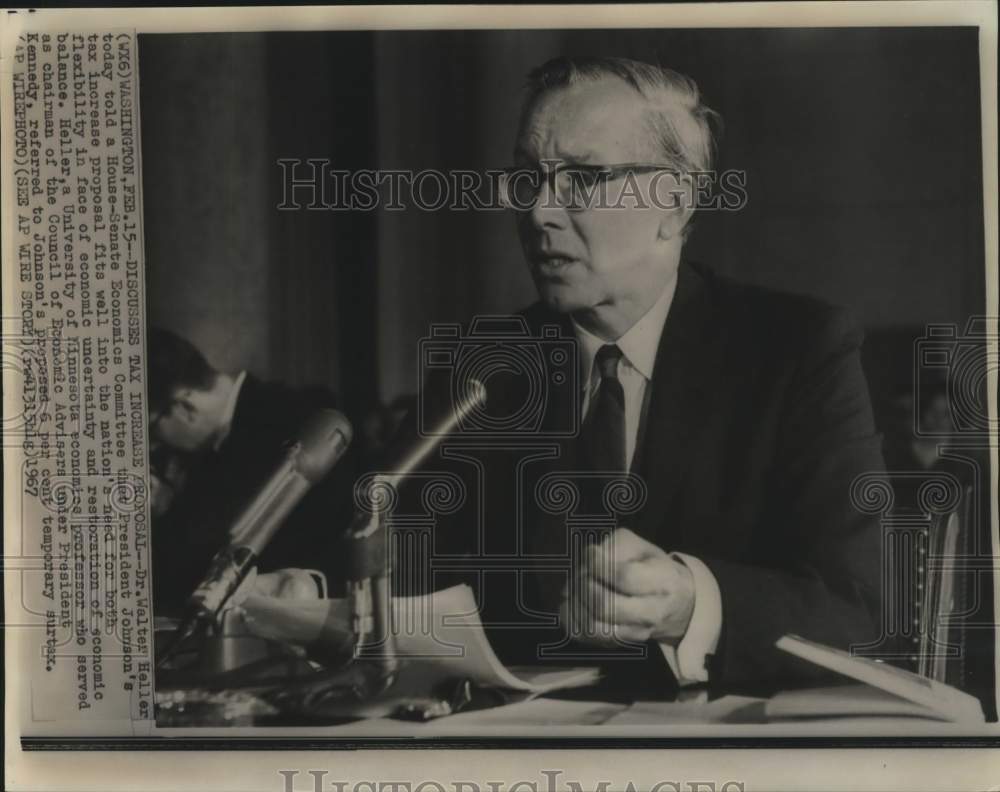 1967 Press Photo Dr. Walter Heller at House-Senate Economics Committee.