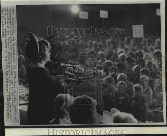 1967 Press Photo Representative Margaret Heckler addresses GOP women