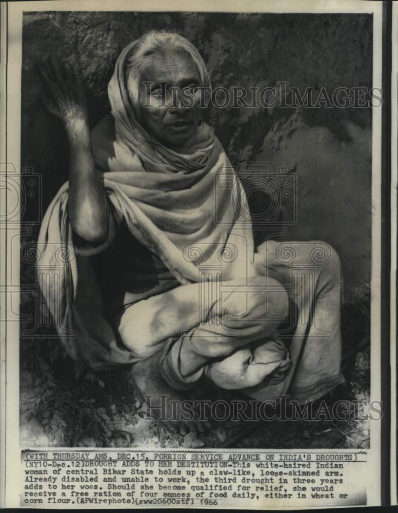 Load image into Gallery viewer, 1966 Press Photo White-haired Indian woman of Central Bihar State, India
