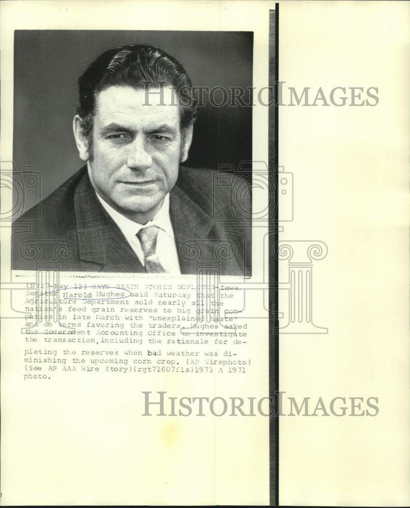 Load image into Gallery viewer, 1971 Press Photo Senator Harold Hughes, Iowa Democratic - now10276
