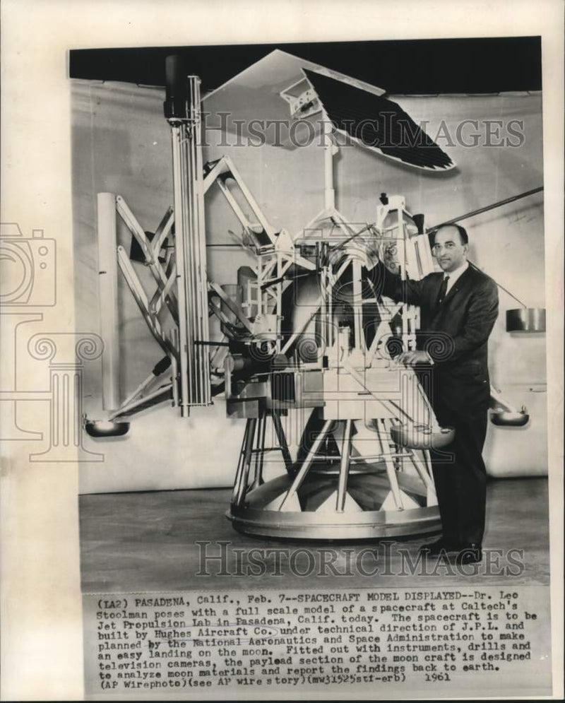 Load image into Gallery viewer, 1961 Press Photo Spacecraft model to be built by Hughes Aircraft Company
