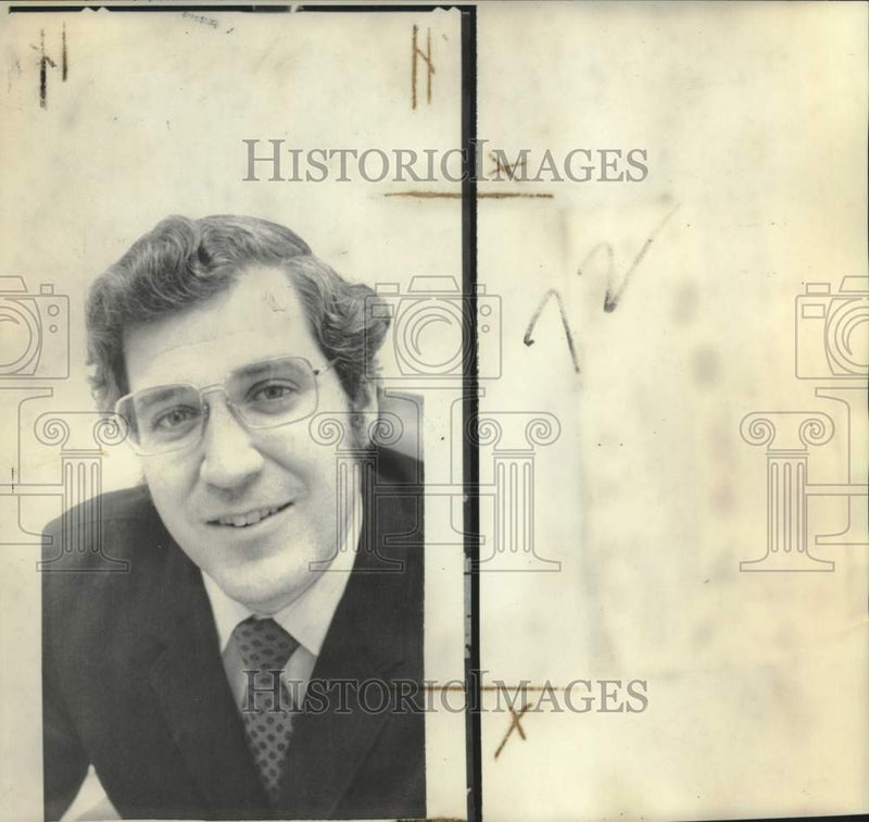 Load image into Gallery viewer, 1972 Press Photo Presidential candidate Hubert Humphrey's son, H.H. Humphrey III
