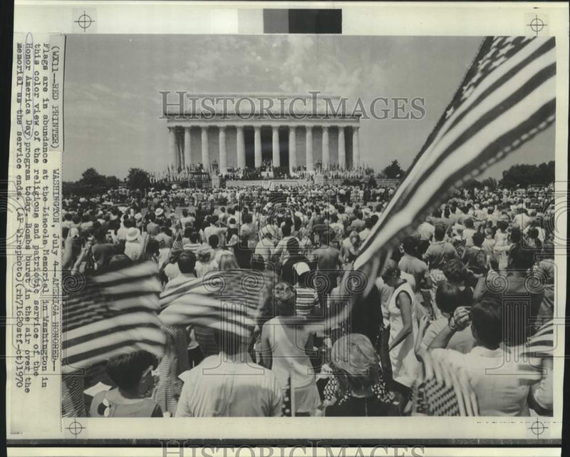 Load image into Gallery viewer, 1970 Press Photo Honor America Day at Lincoln Memorial in Washington, D.C.
