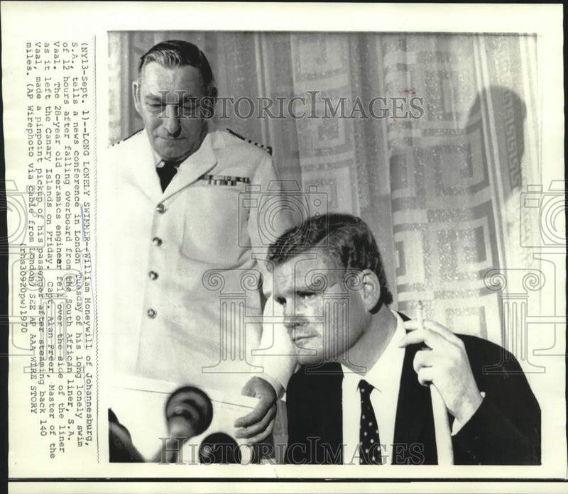 Load image into Gallery viewer, 1970 Press Photo William Honeywill tells London news conference of 12 hour swim
