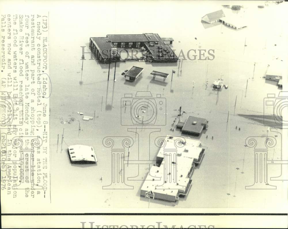 1976 Press Photo View of flooded area of Snake River in Blackfoot, Idaho