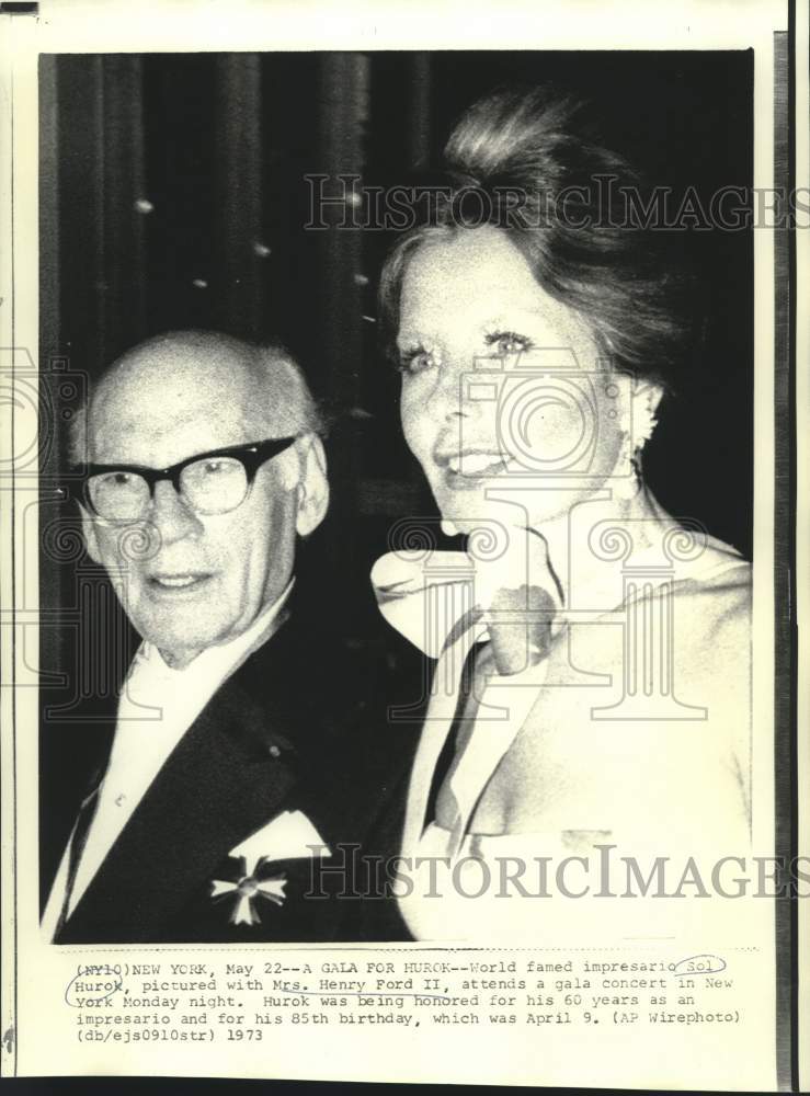 1973 Press Photo Impresario Sol Hurck and Mrs. Henry Ford II at gala concert