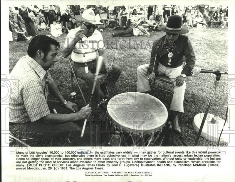 Load image into Gallery viewer, 1981 Press Photo American Indian powwow in Los Angeles, California - now12168
