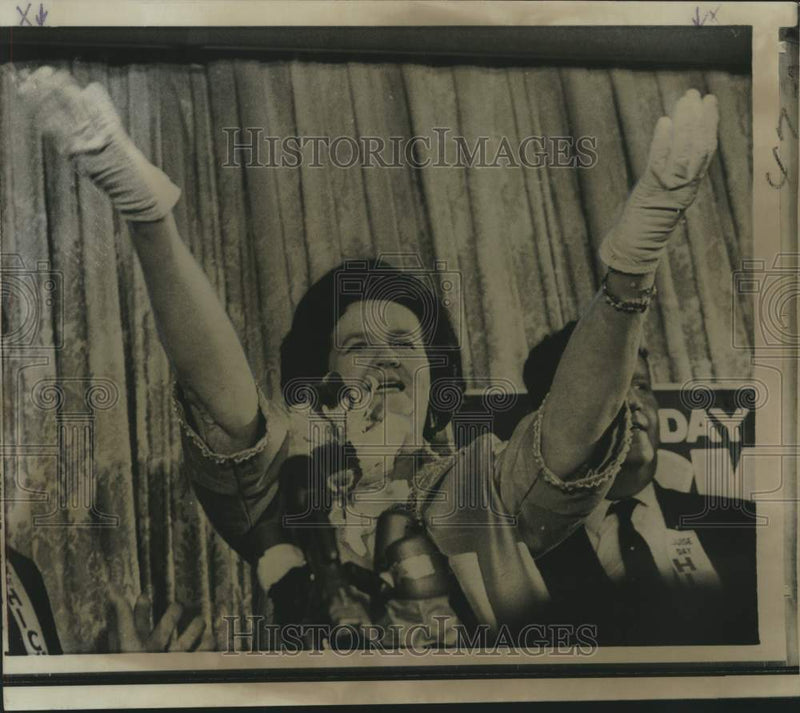 Load image into Gallery viewer, 1967 Press Photo Boston mayoralty candidate Louise Day Hicks greets supporters
