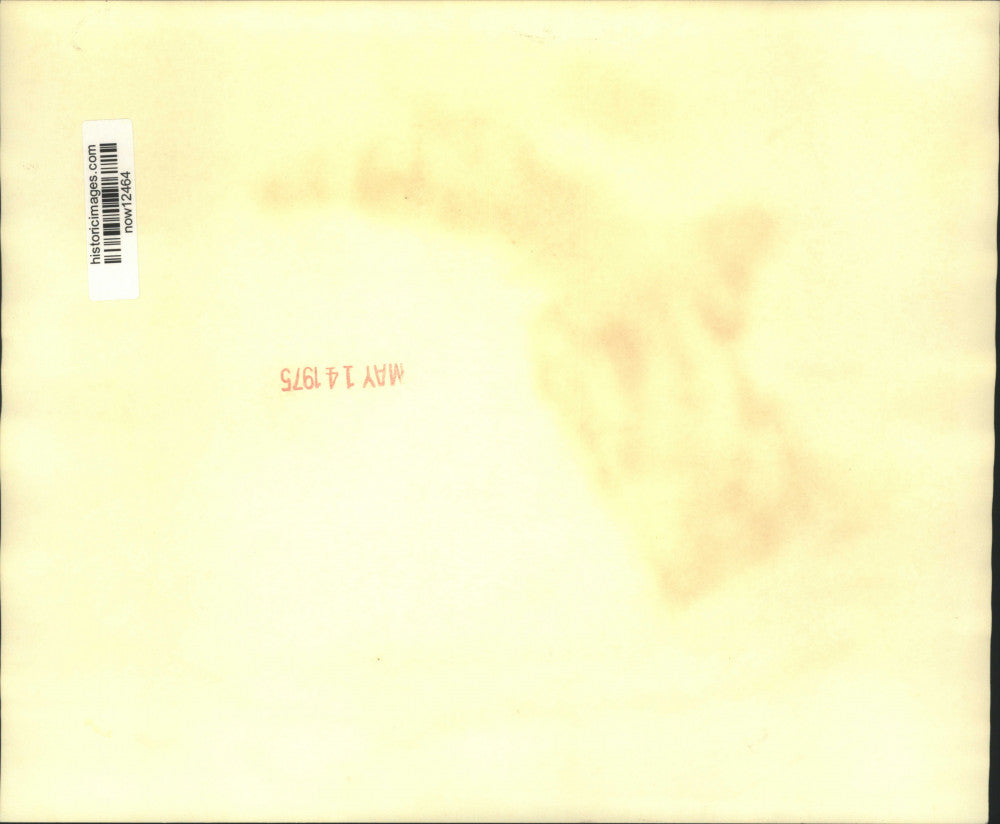 1975 Press Photo Senators Stevens and Burdick demonstrate karate at Capitol