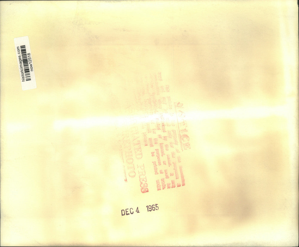 1965 Press Photo Knapsack on his back, Prince Hiro of Japan, hikes Mt. Jimba