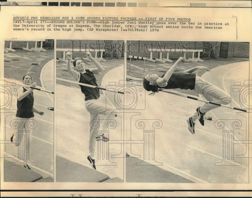1974 Press Photo High jumper Joni Huntley practices at University of Oregon