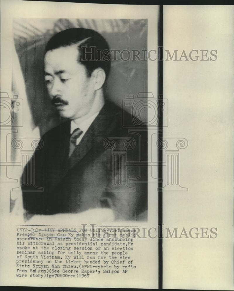 Load image into Gallery viewer, 1967 Press Photo Vietnamese Premier Ky at election seminar in Saigon - now13141

