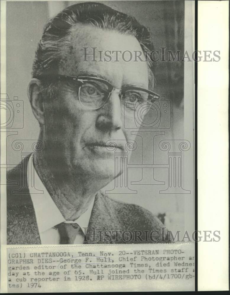 Press Photo Chattanooga Times Chief Photographer and garden editor George Hull.