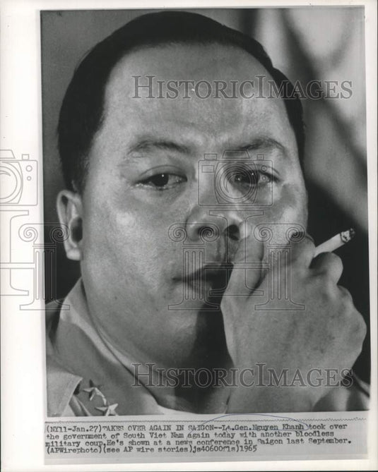 1964 Press Photo Lt. General Nguyen Khanh at Saigon news conference. - now13461