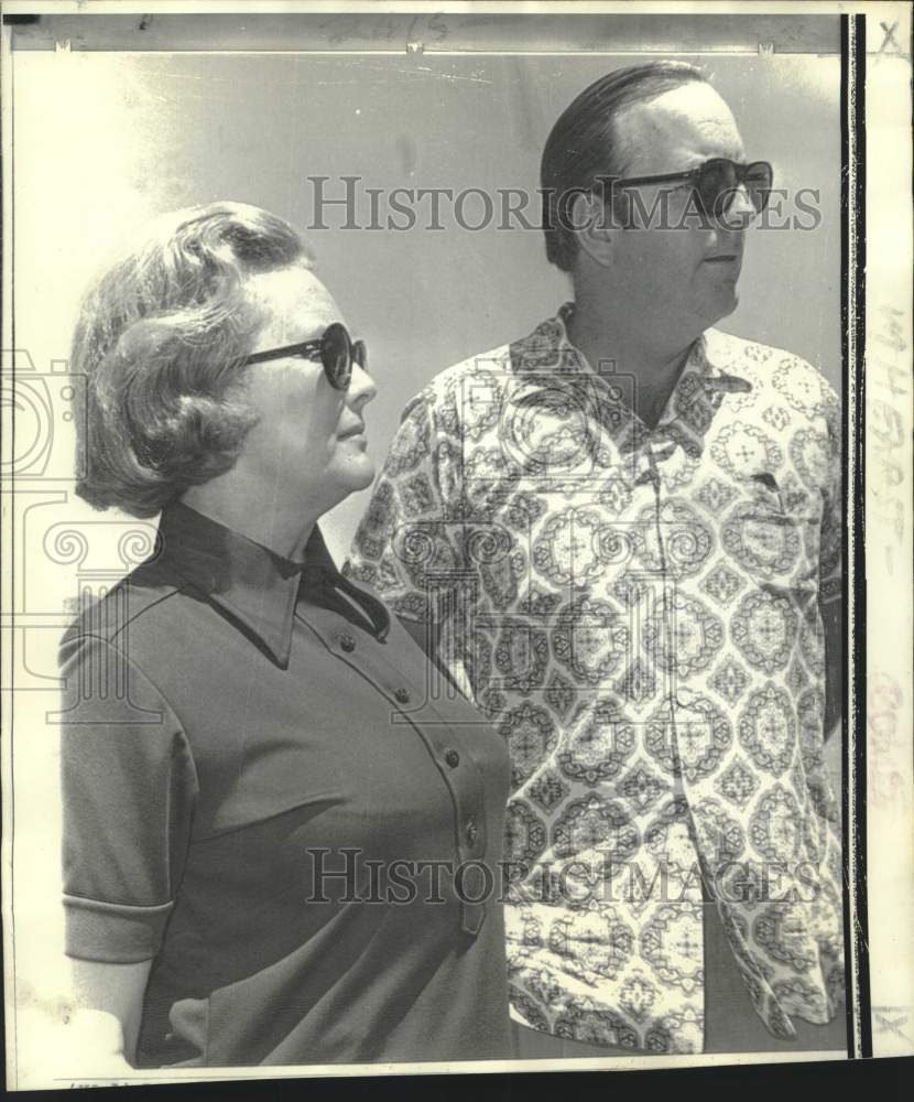 1974 Press Photo Mr. and Mrs. Randolph Hearst at LaPaz, Mexico news conference.