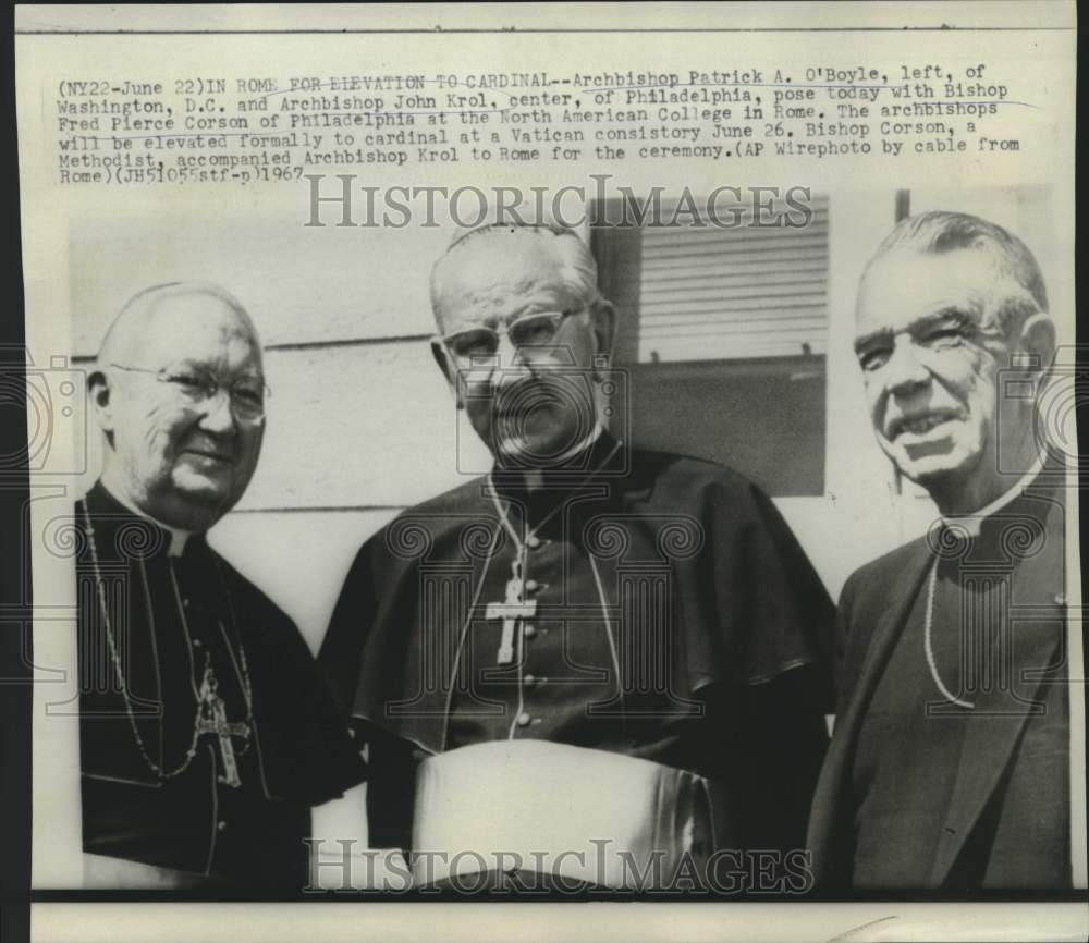 1967 Press Photo Archbishop John Krol and others at North American College