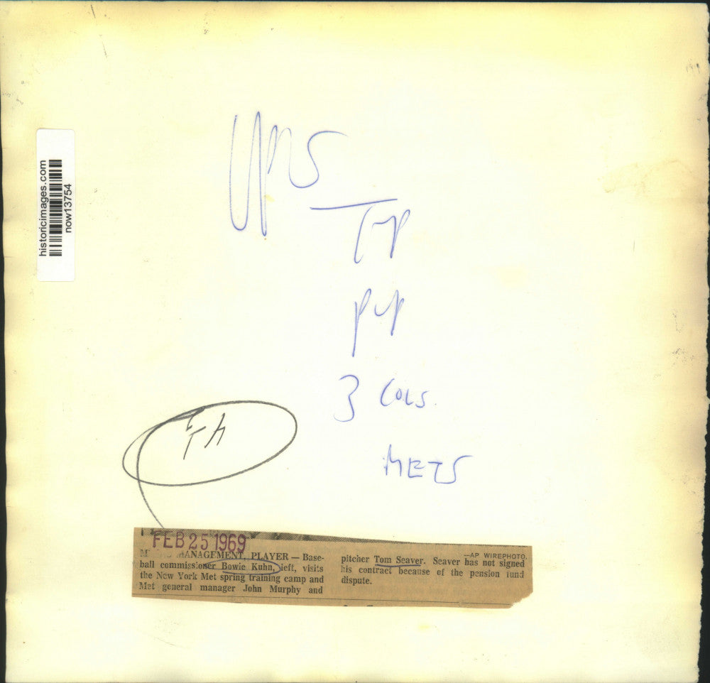 1969 Press Photo Baseball Commissioner Kuhn with Murphy and Seavier at camp.