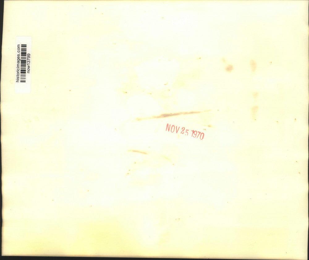 1970 Press Photo South Vietnam's Nguyen Cao Ky waves on arrival to Andrews AFB.