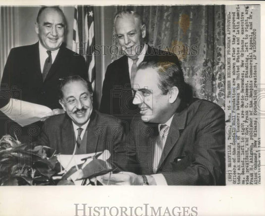 1963 Press Photo Officers of Cordell Hull Foundation approve teacher exchange