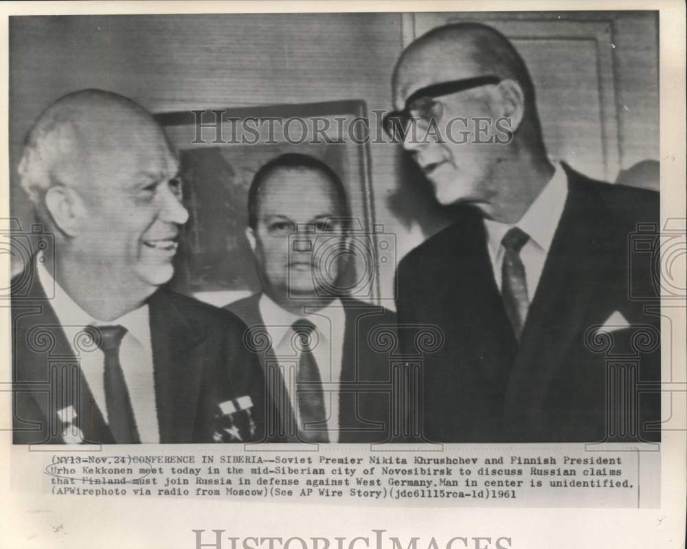 1961 Press Photo Soviet Premier Khrushchev and Finland&#39;s Kekkonen meet in Russia