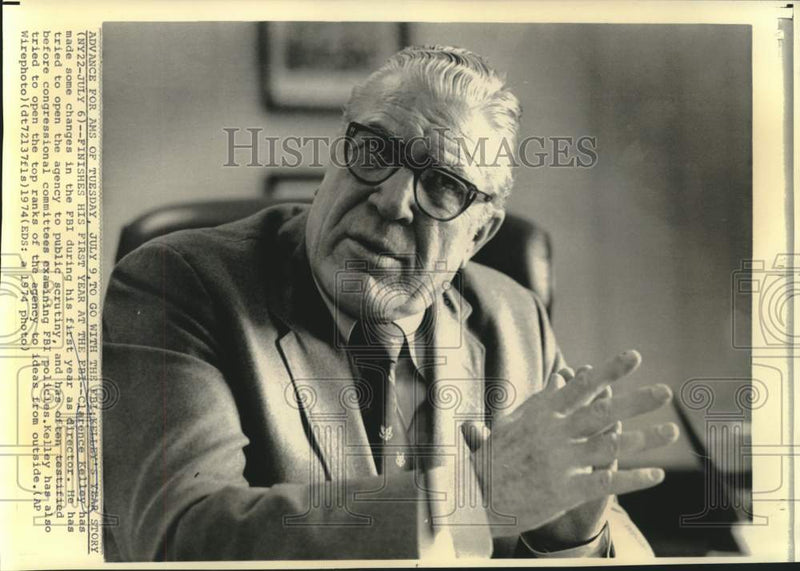 Load image into Gallery viewer, 1974 Press Photo Clarence Kelley finishes first year as FBI Director.
