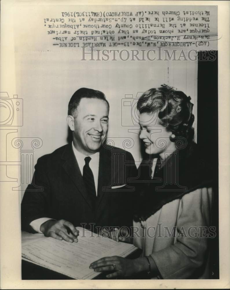 Load image into Gallery viewer, 1961 Press Photo Senator Henry Jackson and Helen Hardin obtain marriage license
