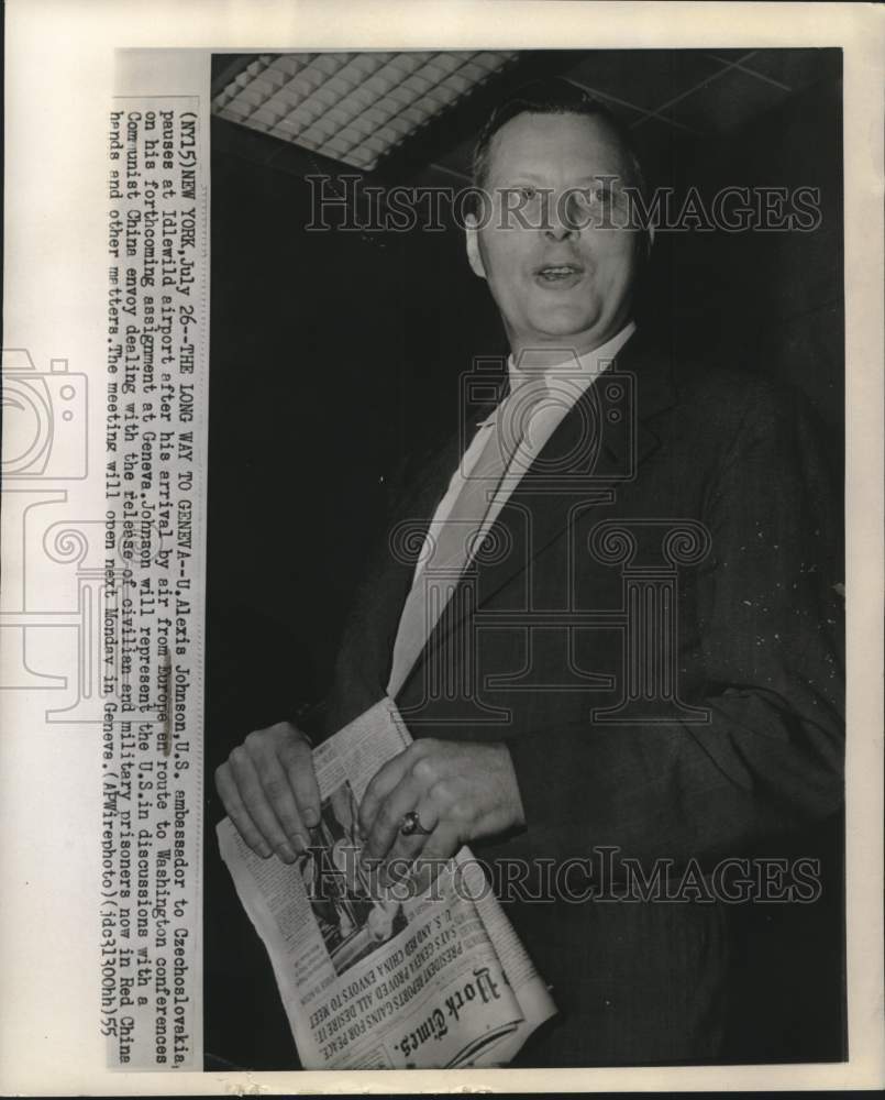 1955 Press Photo U.S. Ambassador to Czechoslovakia Alexis Johnson at Idlewild