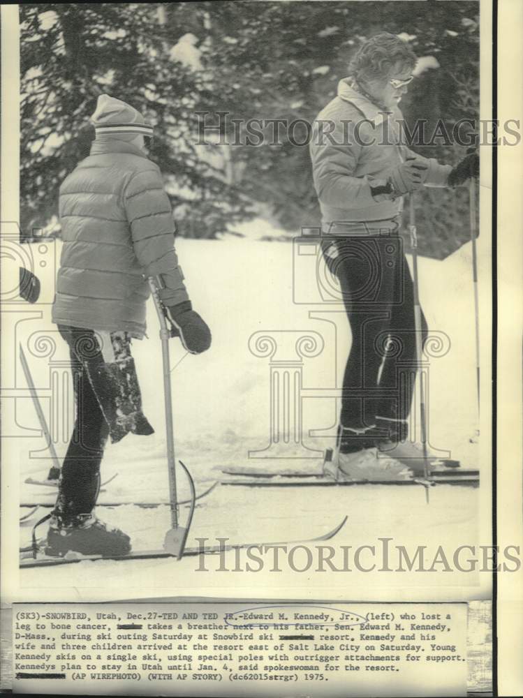 1975 Press Photo Edward Kennedy, Sr. and Jr. at Snowbird Ski Resort in Utah.