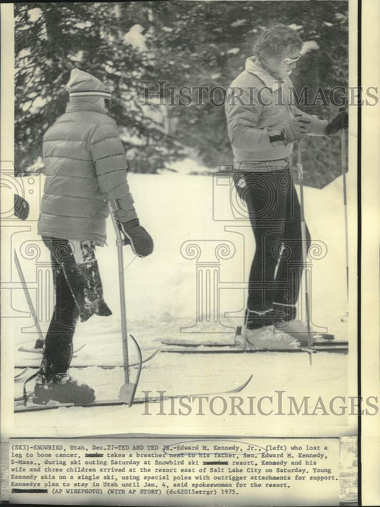 1975 Press Photo Edward Kennedy, Sr. and Jr. at Snowbird Ski Resort in Utah.
