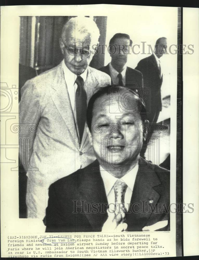 1973 Press Photo South Vietnam&#39;s Foreign Minister leaves Saigon for Paris