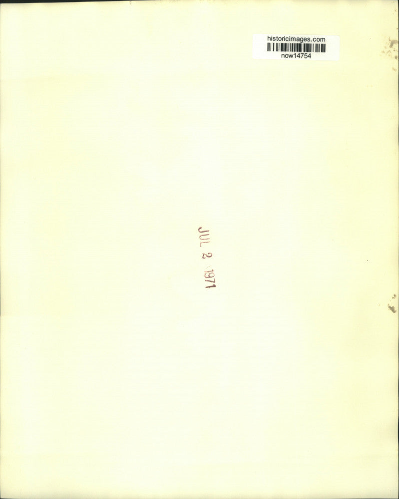 1971 Press Photo Colin Irwin arrives in Nome, Alaska on Northwest Passage voyage