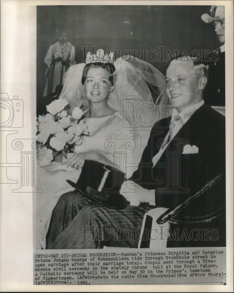 Load image into Gallery viewer, 1961 Press Photo Princess Birgitta and Prince Johann Georg after marriage
