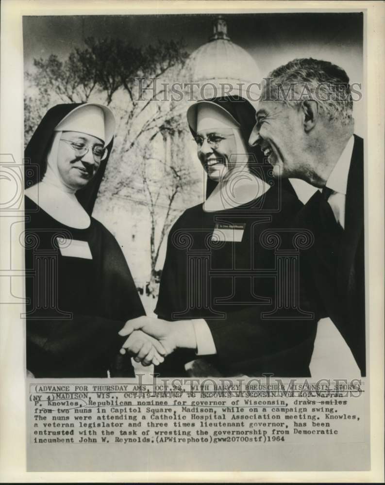 Load image into Gallery viewer, 1964 Press Photo Wisconsin governor candidate Warren Knowles with nuns.
