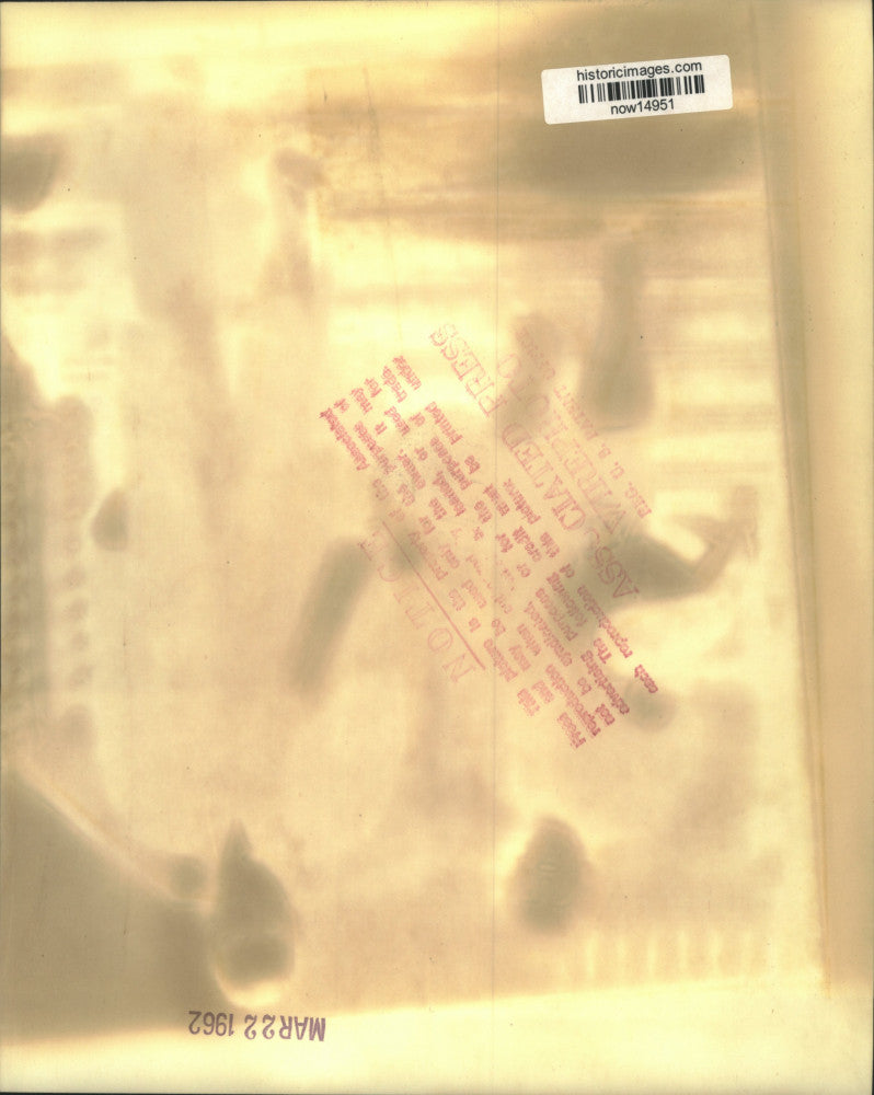 1962 Press Photo Former Congresswoman Coya Knutson and attorney leave courtroom