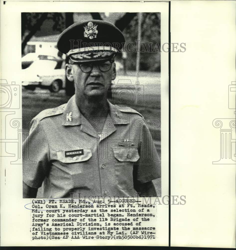 1971 Press Photo Colonel Oran K. Henderson arrives at Ft. Meade, Maryland court