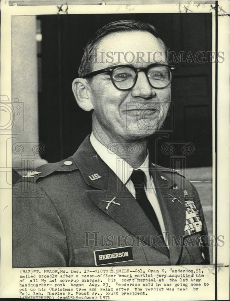 Load image into Gallery viewer, 1971 Press Photo Colonel Oran Henderson smiles after acquitted of My Lai coverup
