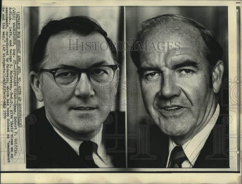 Load image into Gallery viewer, 1970 Press Photo Senators Griffin and McGovern have opposing views on amendment
