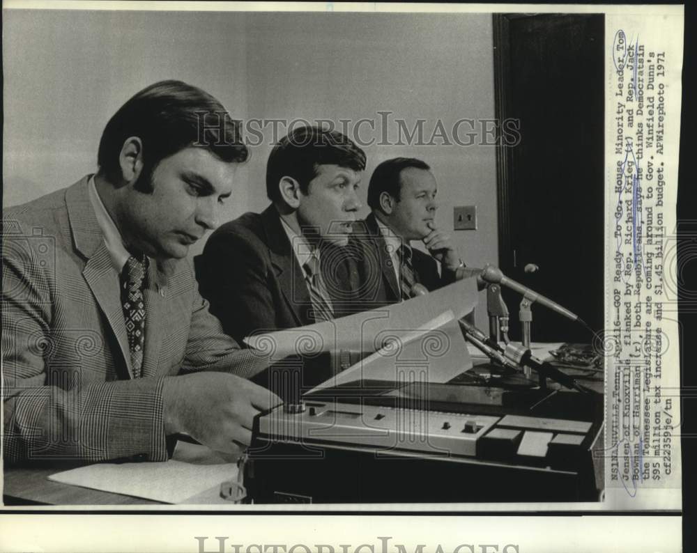 1971 Press Photo Minority leader Tom Jensen and others at Tennessee legislature
